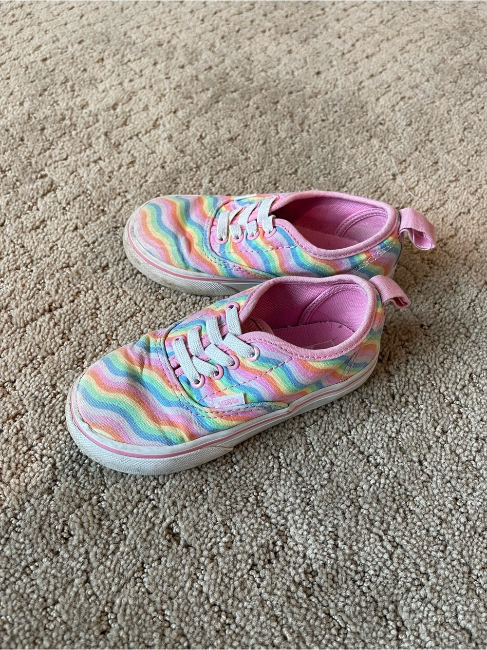 toddler rainbow vans!